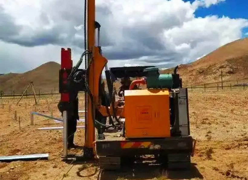 machine de battage de pieux pour centrale solaire