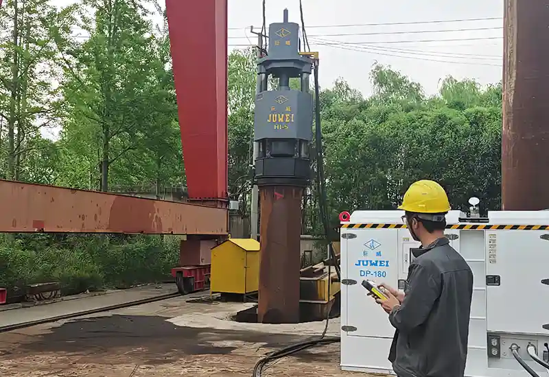 hydraulické kladivo na piloty typu hi-5